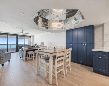 1310 Gulf Boulevard - Photo Thumbnail 4