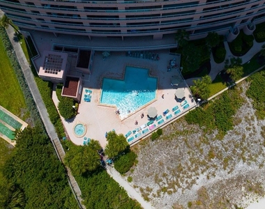 1310 Gulf Boulevard - Photo Thumbnail 28