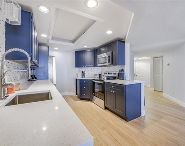 1310 Gulf Boulevard - Photo Thumbnail 6