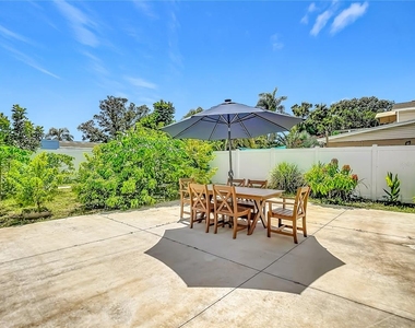 8261 Malvern Circle - Photo Thumbnail 41