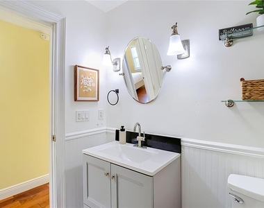8261 Malvern Circle - Photo Thumbnail 35