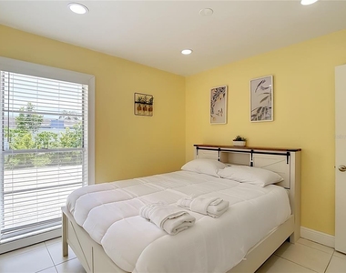 8261 Malvern Circle - Photo Thumbnail 27