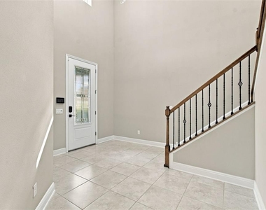 16159 Monterey Greens Circle - Photo Thumbnail 9