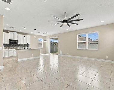 16159 Monterey Greens Circle - Photo Thumbnail 18