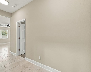 16159 Monterey Greens Circle - Photo Thumbnail 10