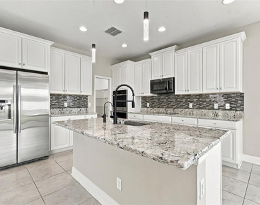 16159 Monterey Greens Circle - Photo Thumbnail 24