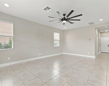 16159 Monterey Greens Circle - Photo Thumbnail 20