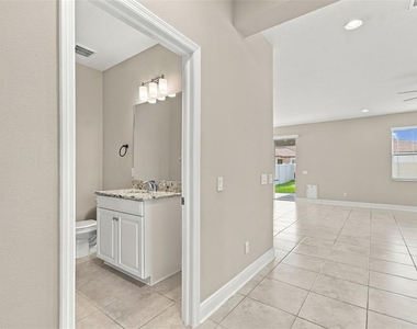 16159 Monterey Greens Circle - Photo Thumbnail 14