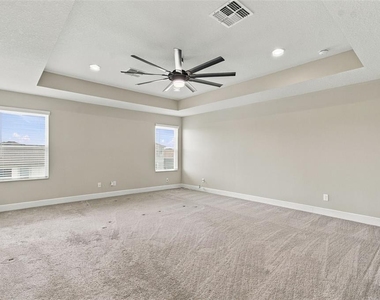 16159 Monterey Greens Circle - Photo Thumbnail 43