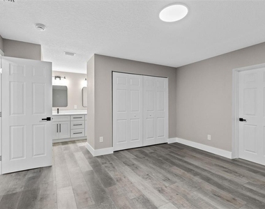 910 Whisler Court - Photo Thumbnail 14