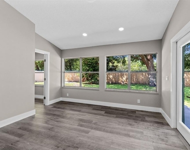 910 Whisler Court - Photo Thumbnail 21