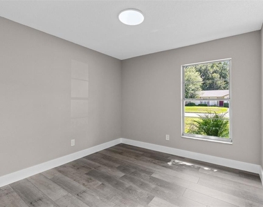 910 Whisler Court - Photo Thumbnail 9