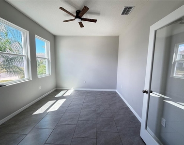 32107 Conchshell Sail Street - Photo Thumbnail 4