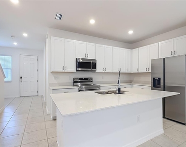 1232 Stockwell Avenue - Photo Thumbnail 10