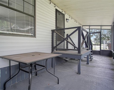 718 1st Street - Photo Thumbnail 6