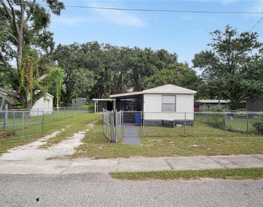718 1st Street - Photo Thumbnail 3