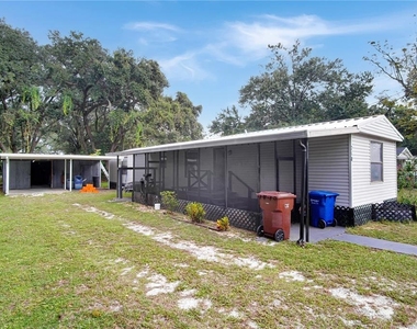 718 1st Street - Photo Thumbnail 4