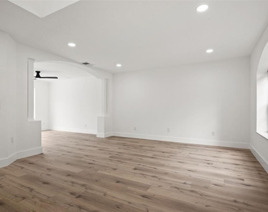10224 Merrimac Manor Drive - Photo Thumbnail 9