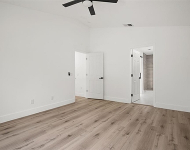 10224 Merrimac Manor Drive - Photo Thumbnail 28