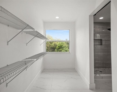 10224 Merrimac Manor Drive - Photo Thumbnail 30