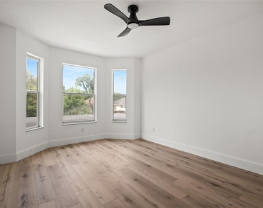 10224 Merrimac Manor Drive - Photo Thumbnail 25