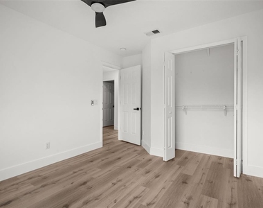 10224 Merrimac Manor Drive - Photo Thumbnail 22