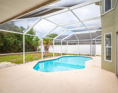 10224 Merrimac Manor Drive - Photo Thumbnail 37