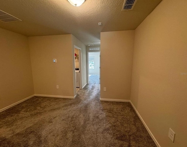 2031 Tohoqua Boulevard - Photo Thumbnail 7