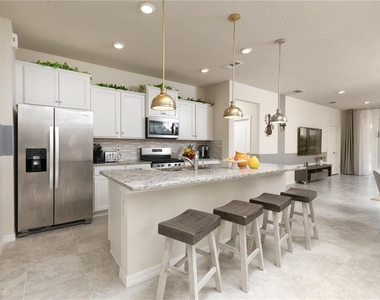 7227 Oakmoss Loop - Photo Thumbnail 5