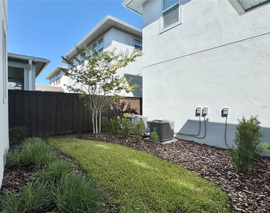 9725 Neruda Street - Photo Thumbnail 49