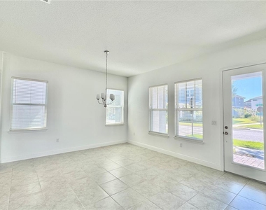 9725 Neruda Street - Photo Thumbnail 14