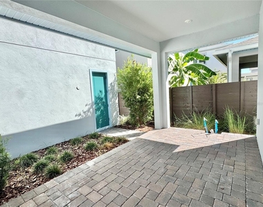 9725 Neruda Street - Photo Thumbnail 47