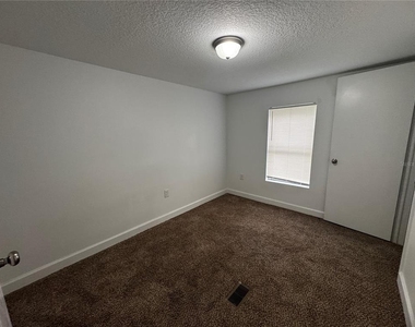 1001 Ne 77th Street - Photo Thumbnail 7