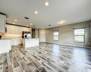 1385 Flowing Tide Drive - Photo Thumbnail 4