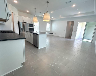 12615 Clear Sapphire Drive - Photo Thumbnail 7