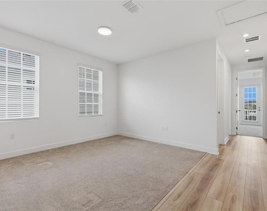 7410 Barrier Cove Way - Photo Thumbnail 16