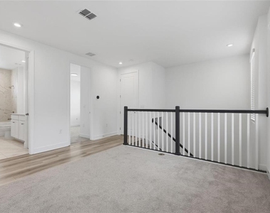7410 Barrier Cove Way - Photo Thumbnail 15