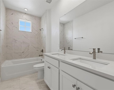 7410 Barrier Cove Way - Photo Thumbnail 26