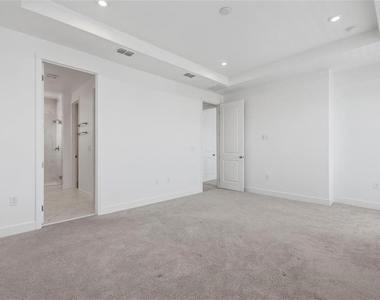 7410 Barrier Cove Way - Photo Thumbnail 24