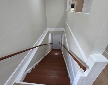 217 S Oak Avenue - Photo Thumbnail 14