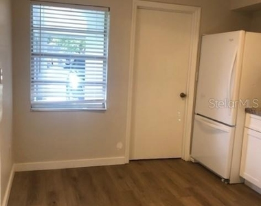 2419 Cedar Avenue - Photo Thumbnail 5