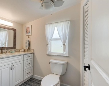 144 Ellison Avenue - Photo Thumbnail 8