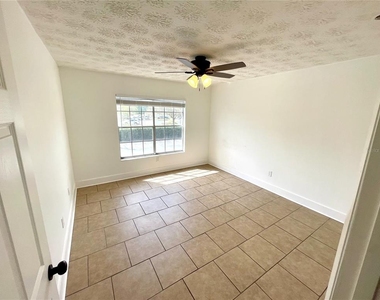 5301 Hansel Avenue - Photo Thumbnail 11