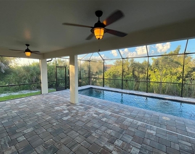 13342 Commonwealth Avenue - Photo Thumbnail 16