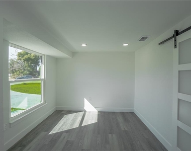 1797 Birch Drive - Photo Thumbnail 18