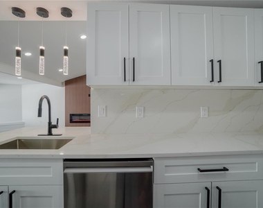 1797 Birch Drive - Photo Thumbnail 7