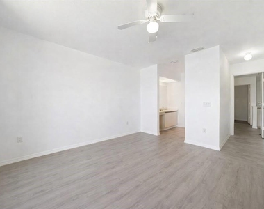 26272 Rampart Boulevard - Photo Thumbnail 8