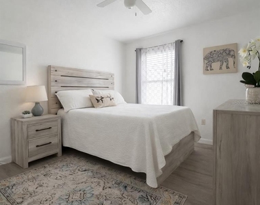 26272 Rampart Boulevard - Photo Thumbnail 5
