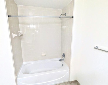 1064 N Tamiami Trail - Photo Thumbnail 21