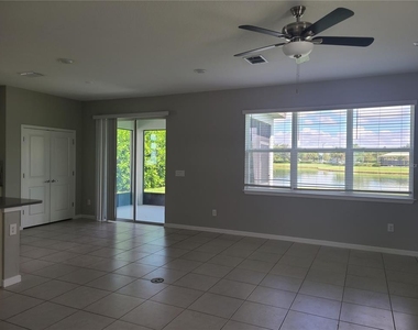 9320 Lamine Way - Photo Thumbnail 6